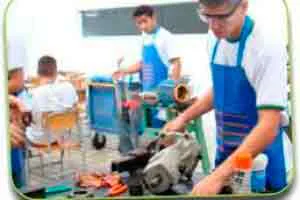 Curso Operador de extrusora injetora profissional